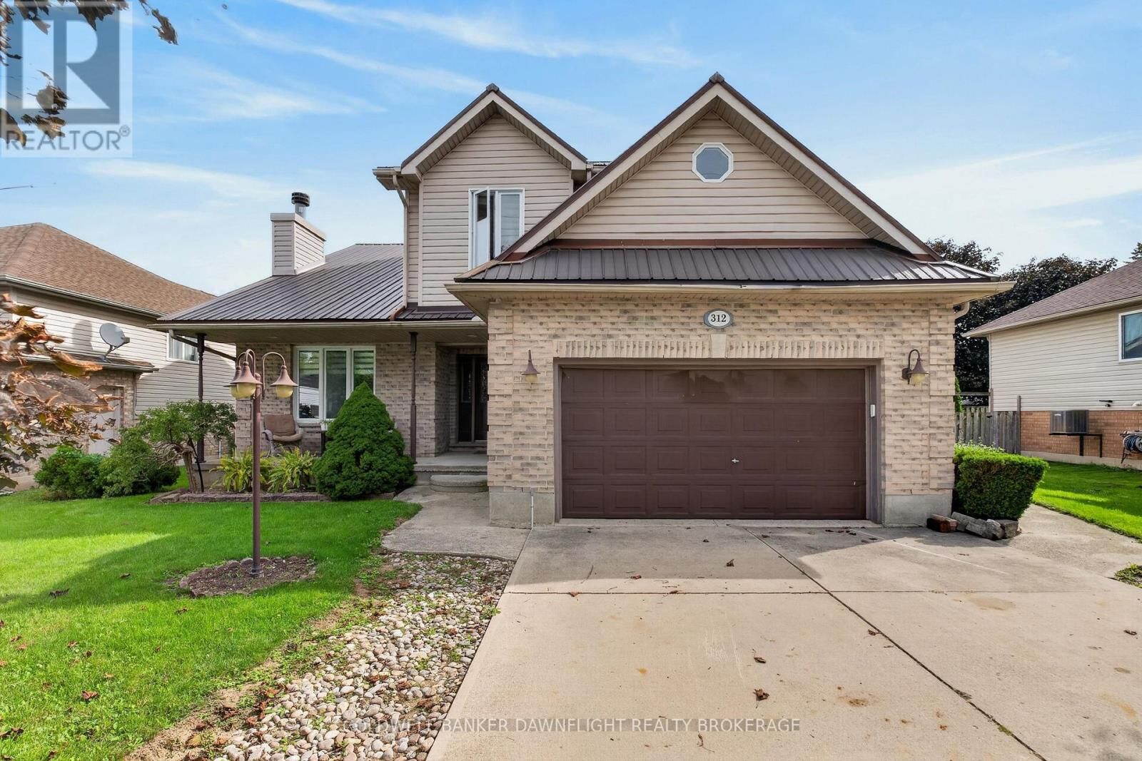 Property Photo:  312 Beech Street  ON N0M 2J0 