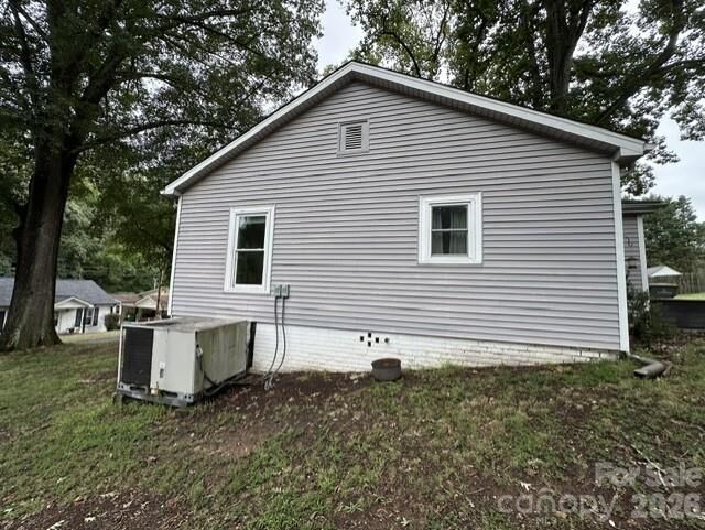 Property Photo:  206 Pethel Street  NC 28081 