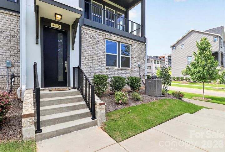 Property Photo:  416 Nathaniel Way  NC 28213 
