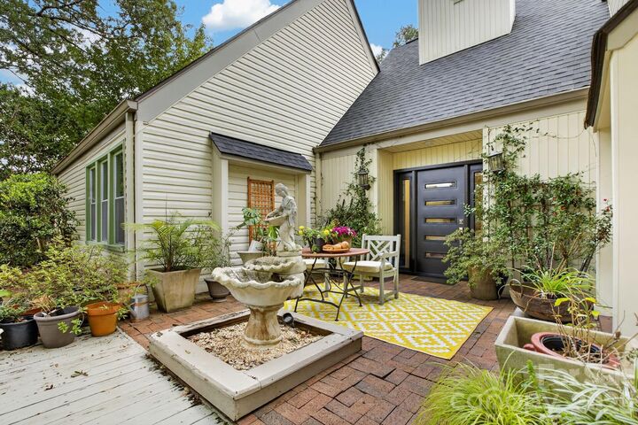 Property Photo:  221 Saratoga Drive  SC 29650 