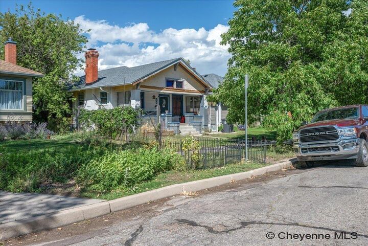 Property Photo:  110 E 27th St  WY 82001 