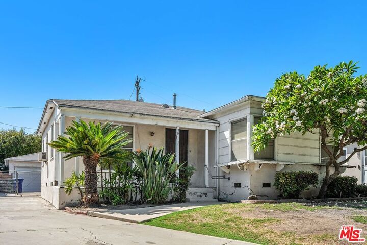 Property Photo: 3011 Sentney Ave CA 90232