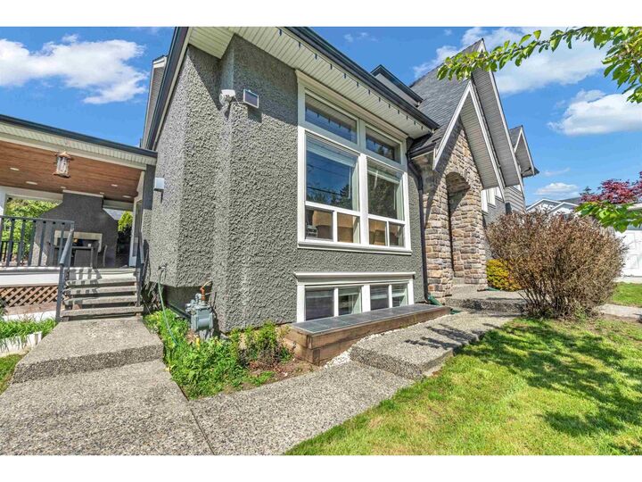 Property Photo:  16329 8 Avenue  BC V4A 1A3 
