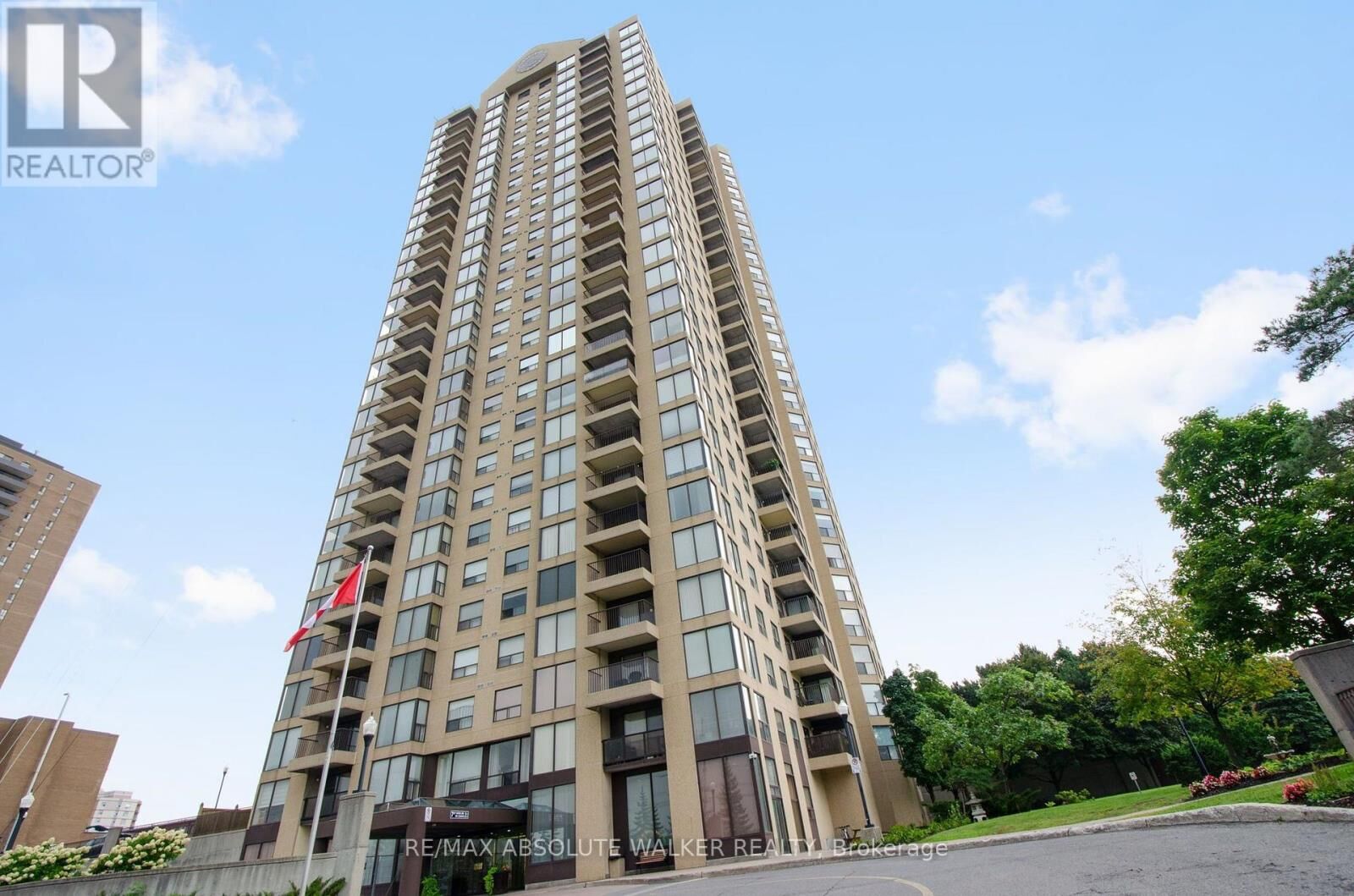 Property Photo:  545 St Laurent Boulevard 608  ON K1K 4H9 