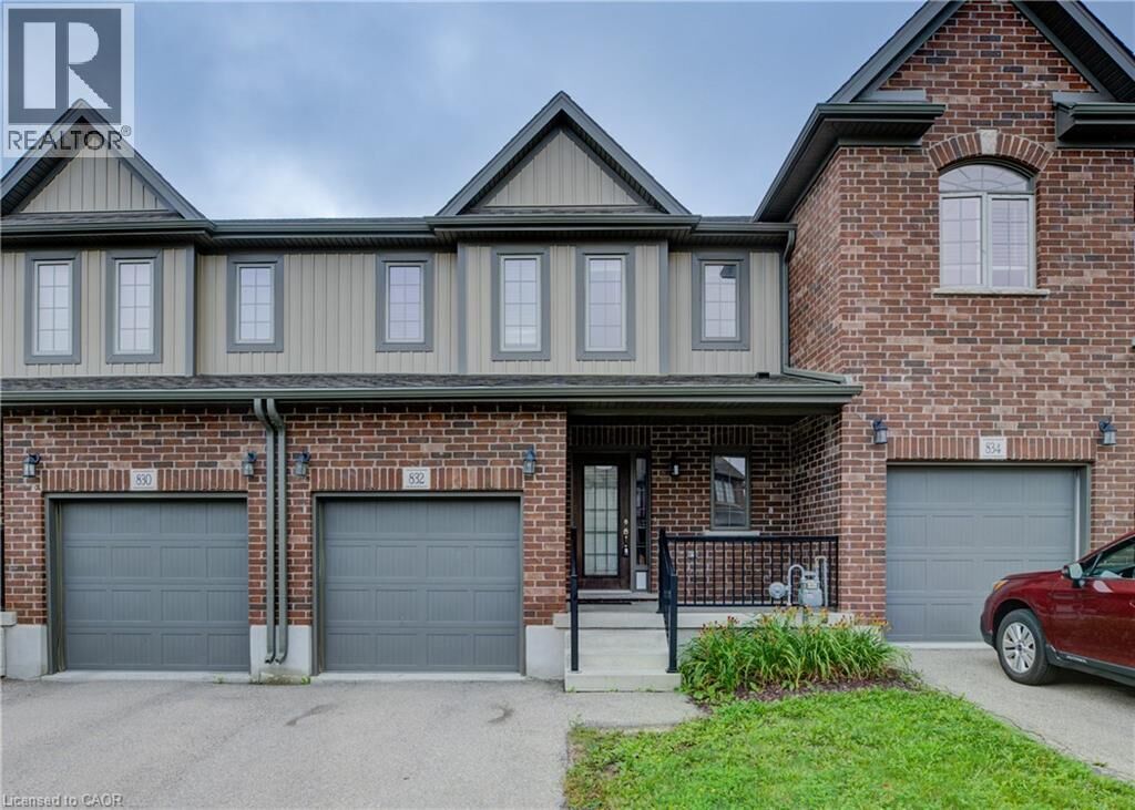 Property Photo:  828 Paris Boulevard  ON N2T 0B2 