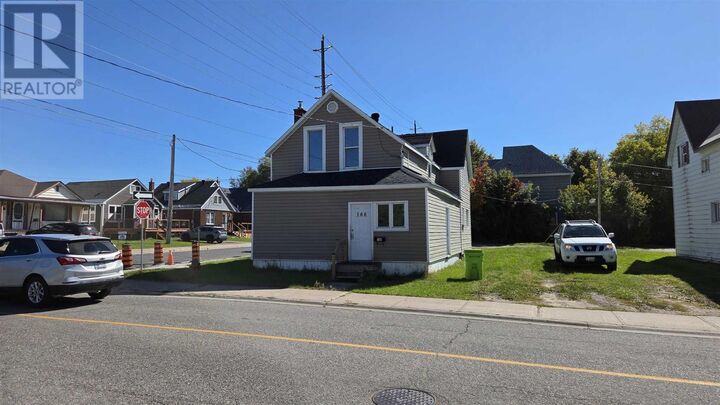 Property Photo:  188 Dennis St  ON P6A 2X3 