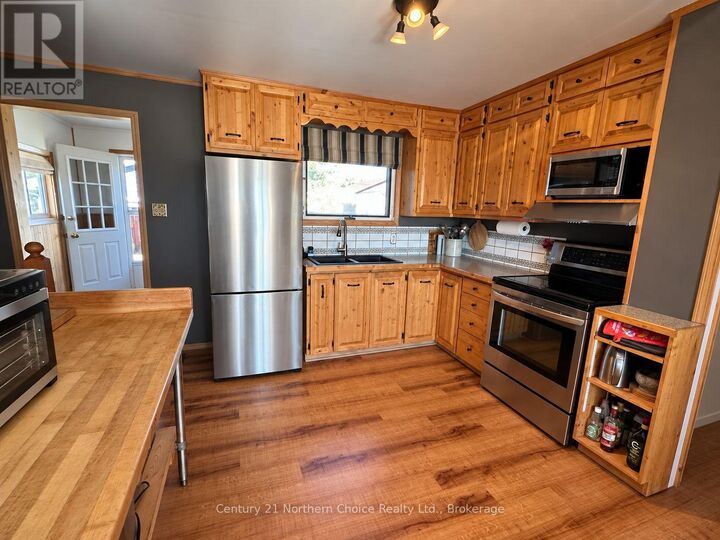 Property Photo:  93 Dickenson Road  ON P0V 1C0 