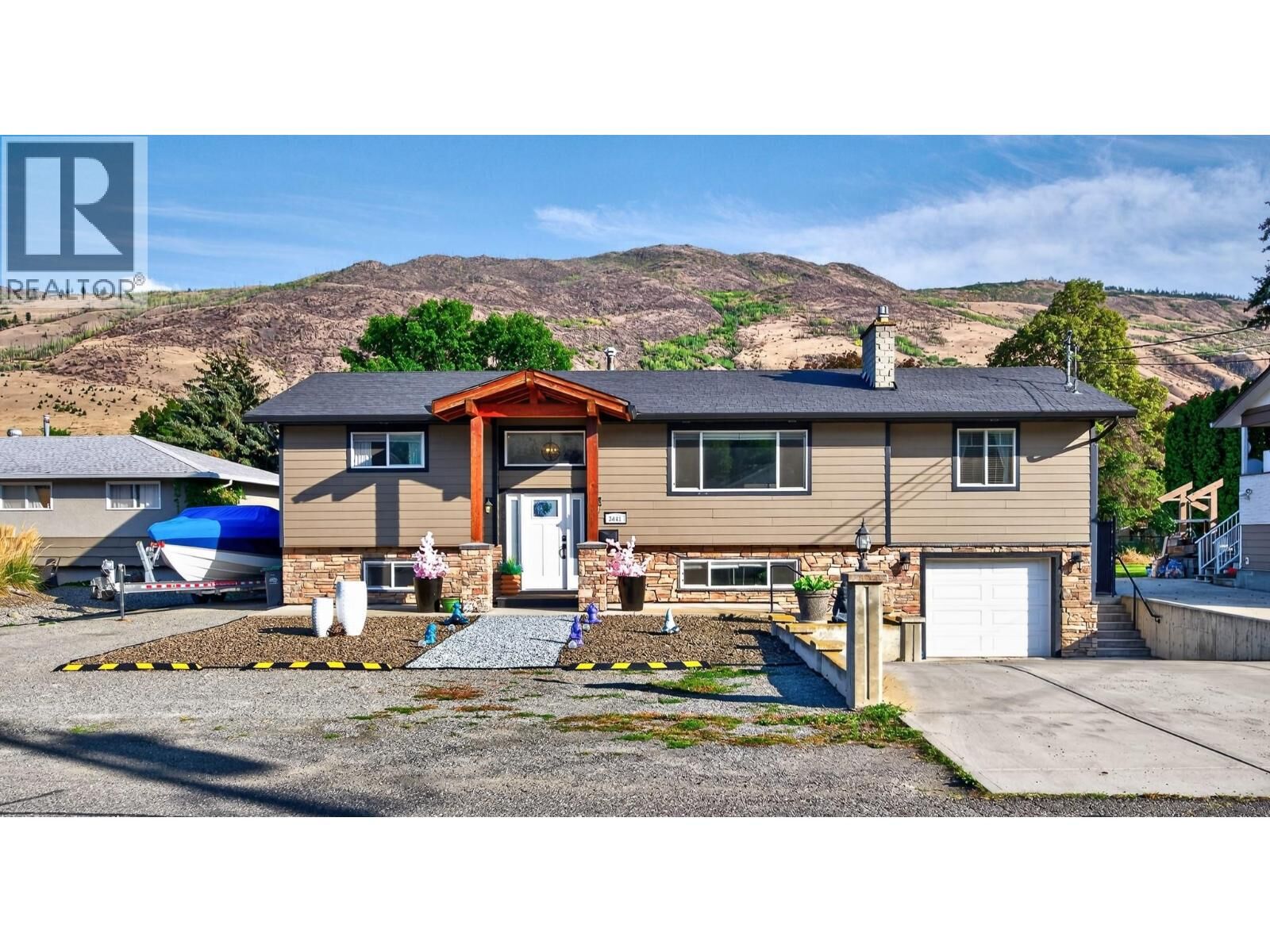Property Photo:  3441 Bray Place  BC V2B 6Y2 