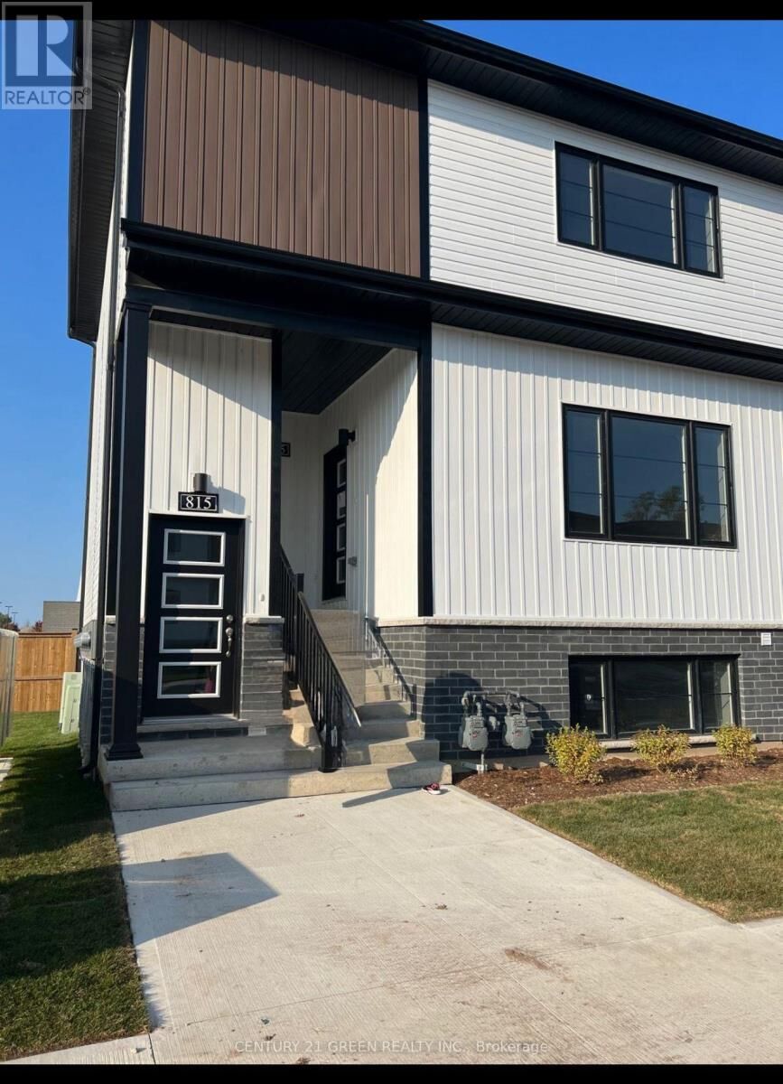 Property Photo: 4263 Fourth Avenue 815 ON L2E 0C2