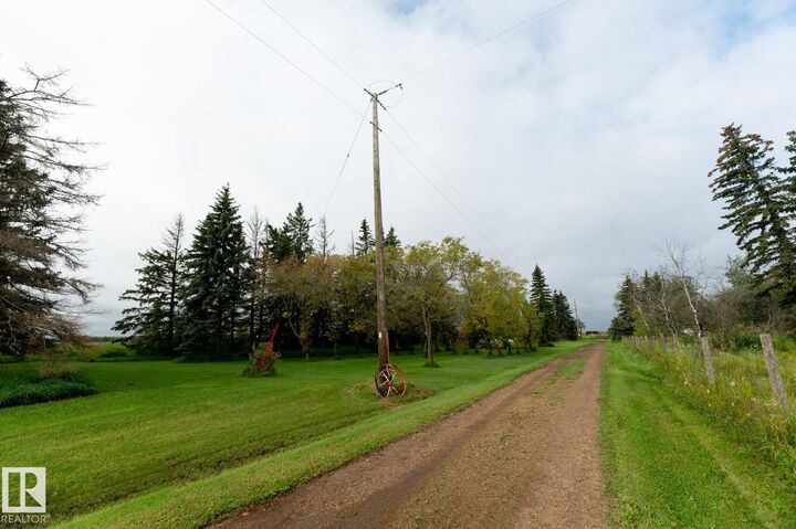 Property Photo:  57514 Rge Rd  223  AB T0A 2W0 