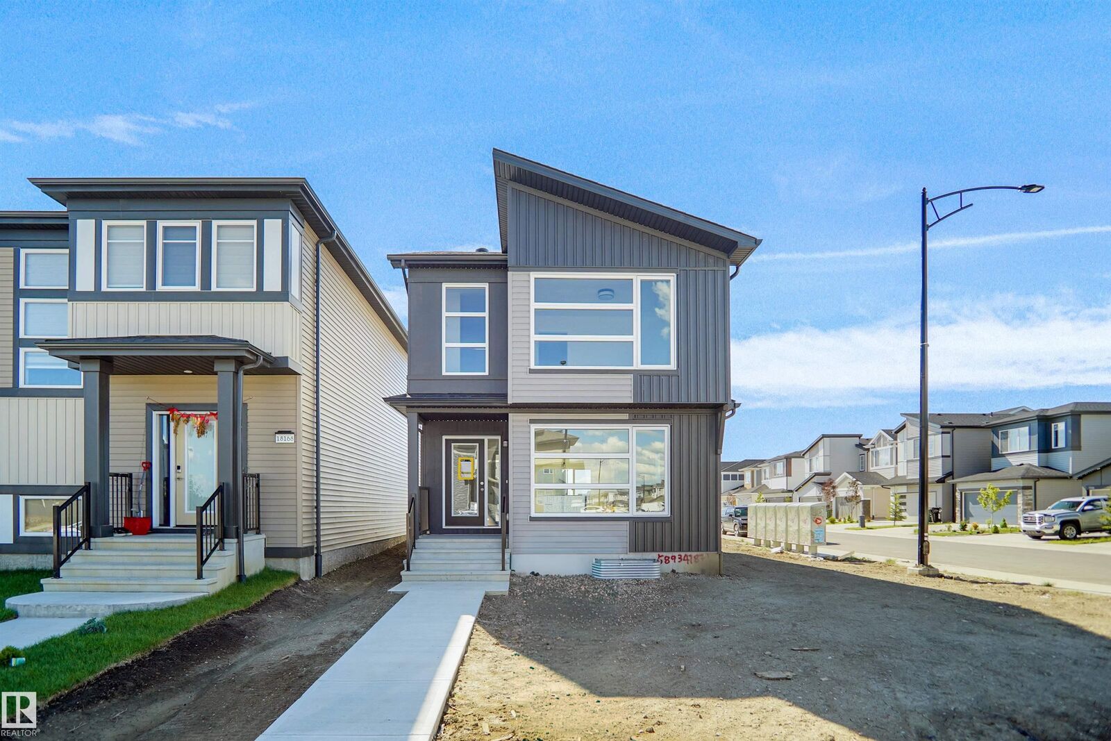 Property Photo:  15 Elis Link  AB T7X 2Z7 