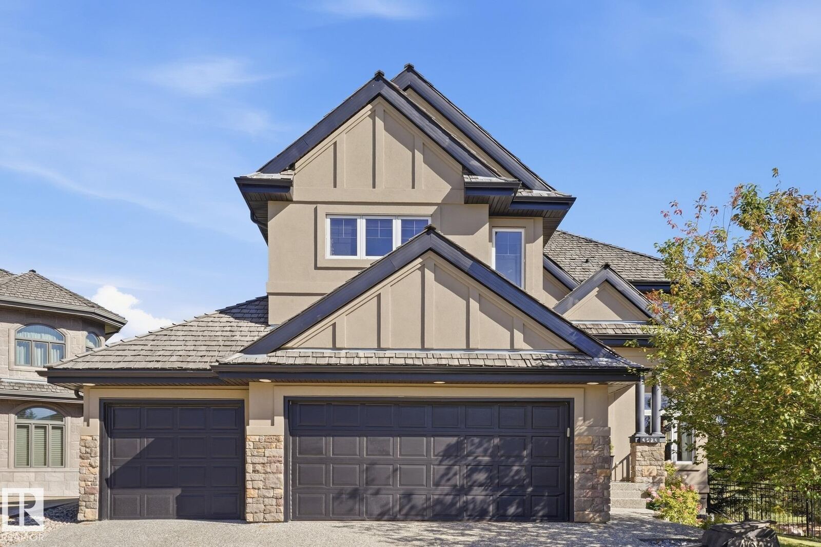 Property Photo:  4024 Mactaggart Drive NW  AB T6R 0J3 
