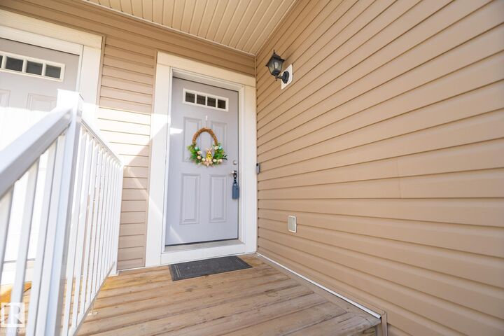 Property Photo:  3710 Allan Drive SW 4  AB T6W 2C4 