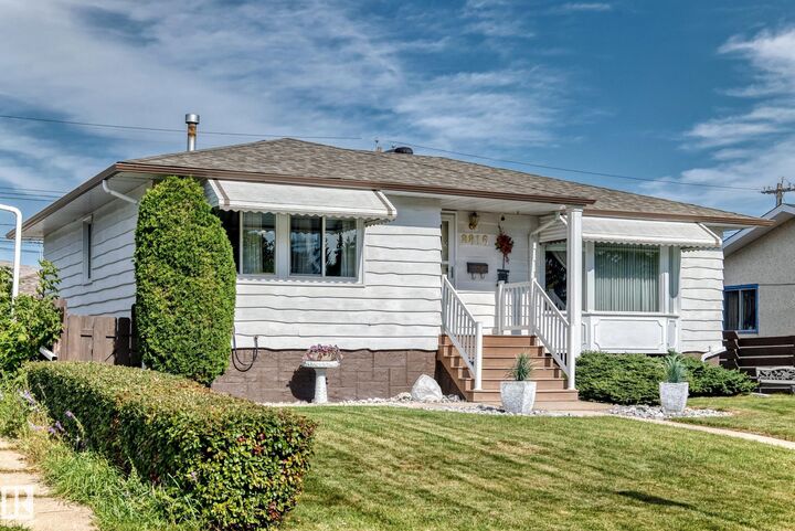 Property Photo:  8816 131A Avenue NW  AB T5E 0X2 