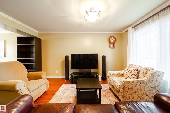 Property Photo:  11111 26 Avenue NW 5  AB T6J 5M7 