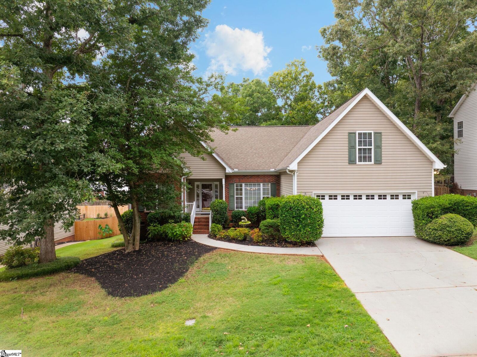 Property Photo:  110 Amberjack Court  SC 29687 
