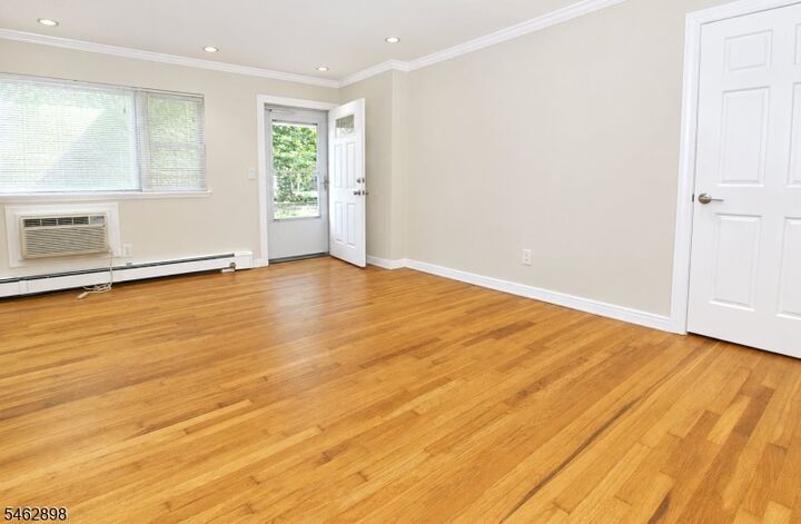 Property Photo:  216 Washington Dr 216  NJ 07446 