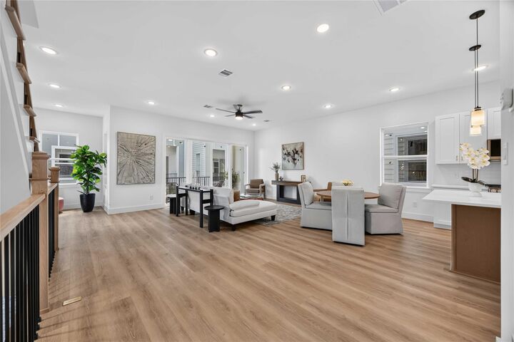 Property Photo: 320 Walthall Drive A TX 77022