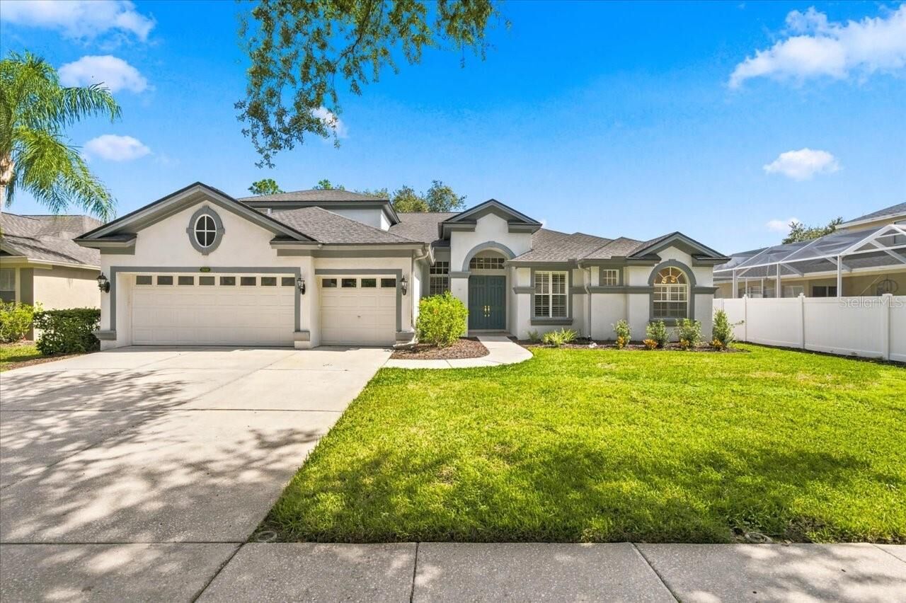 Property Photo:  15019 Lake Emerald Boulevard  FL 33618 