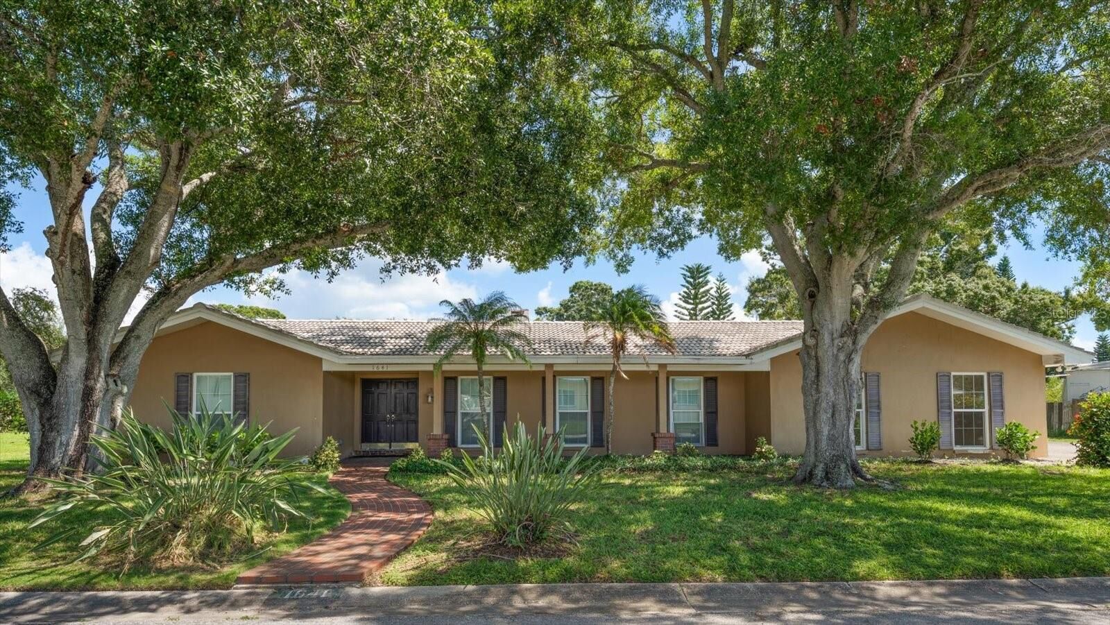 Property Photo: 1641 Sherbrook Road FL 33764