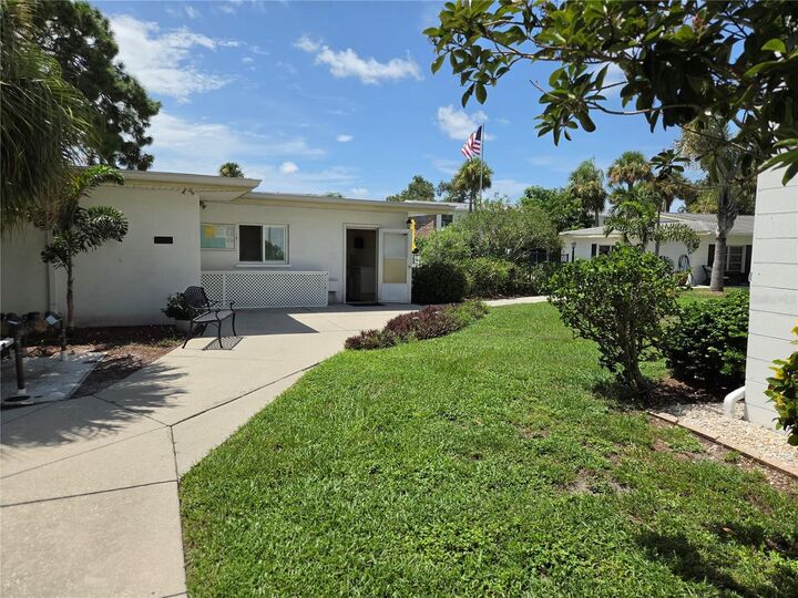 Property Photo:  1542 Leisure Drive N22  FL 34207 