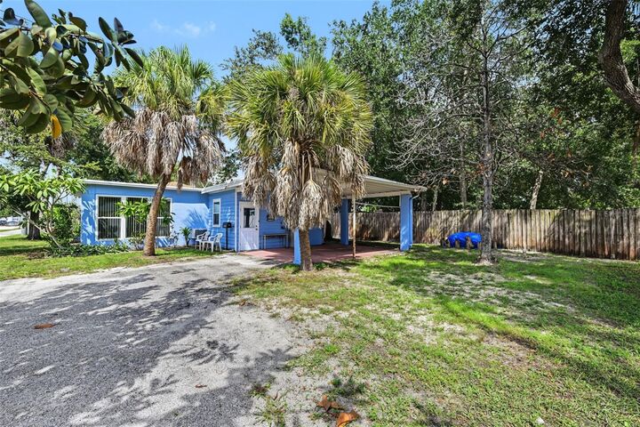 Property Photo:  4139 1st Street NE  FL 33703 