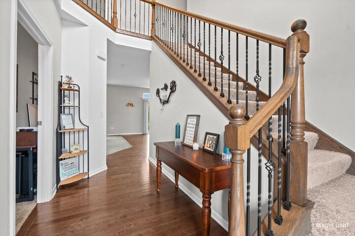 Property Photo:  991 S Carly Circle  IL 60560 