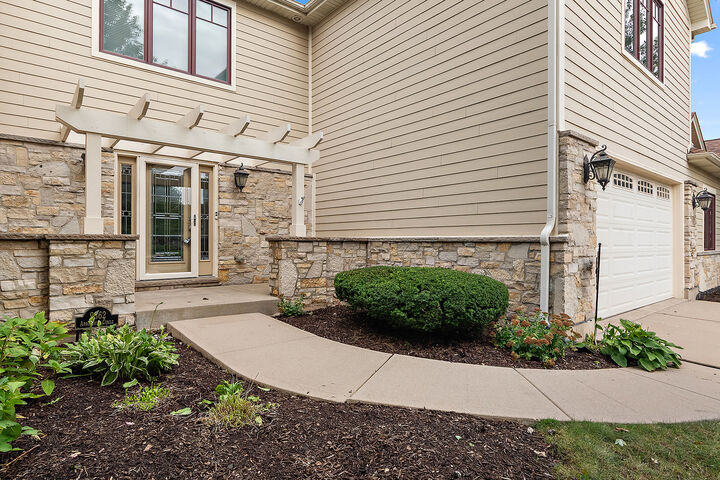 Property Photo: 9362 Arrowhead Circle IL 60423