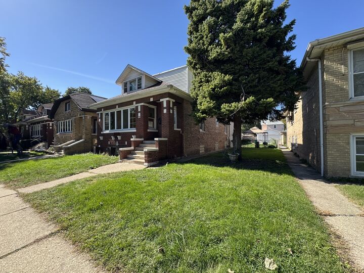 Property Photo:  3240 Cuyler Avenue  IL 60402 
