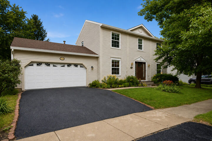 Property Photo:  1209 River Oak Drive  IL 60565 