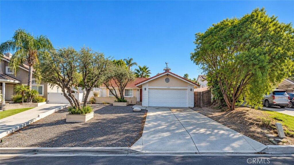 Property Photo:  23040 Pheasant Drive  CA 92587 