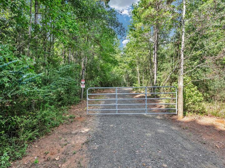 Property Photo:  1817 County Road 392  TX 75937 