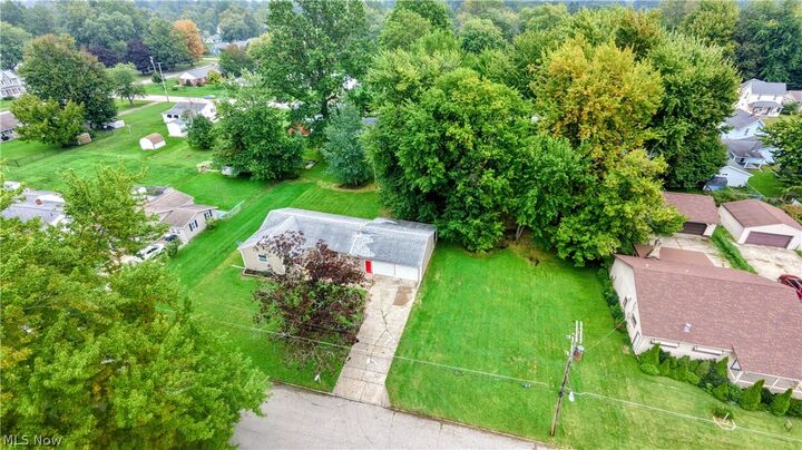 Property Photo: 1710 Lyndon Avenue OH 44004