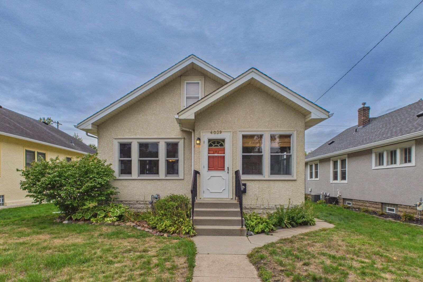 Property Photo: 4039 Russell Avenue N MN 55412