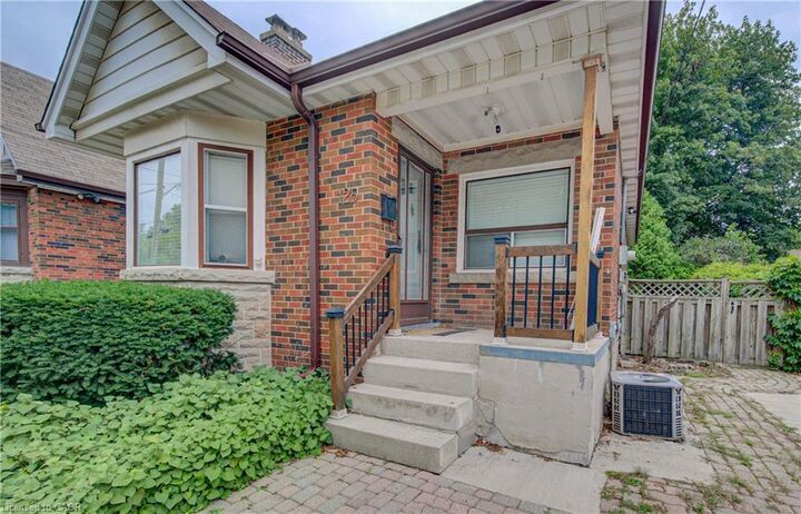 Property Photo:  125 Haddon Avenue S  ON L8S 1X7 