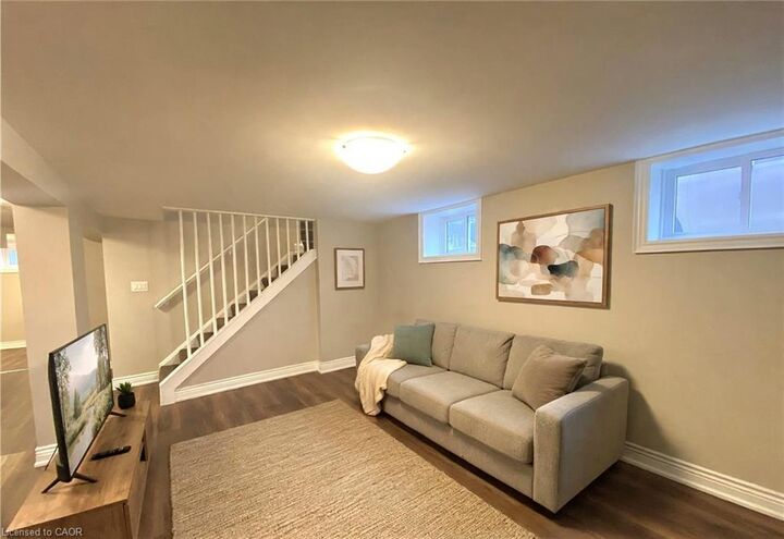 Property Photo:  275 Nelson Street 2  ON N3S 4C7 