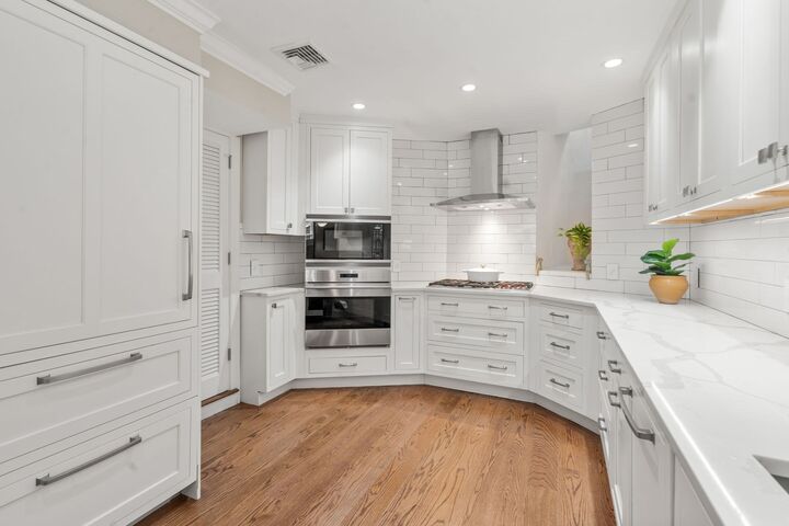 Property Photo:  38 Rutland Square 1  MA 02118 