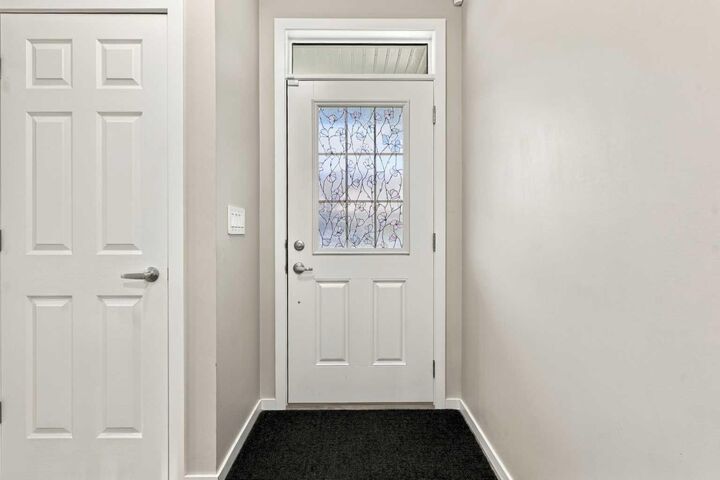 Property Photo:  5009 Windsong Boulevard SW  AB T4B 5L2 