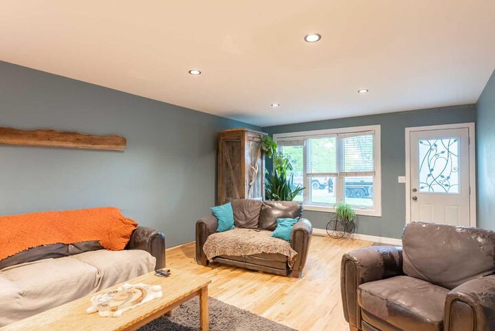 Property Photo:  334 18 Street  AB T0L 0Z0 