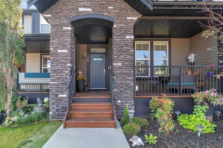 Property Photo:  126 Williamstown Park NW  AB T4B 3Z1 