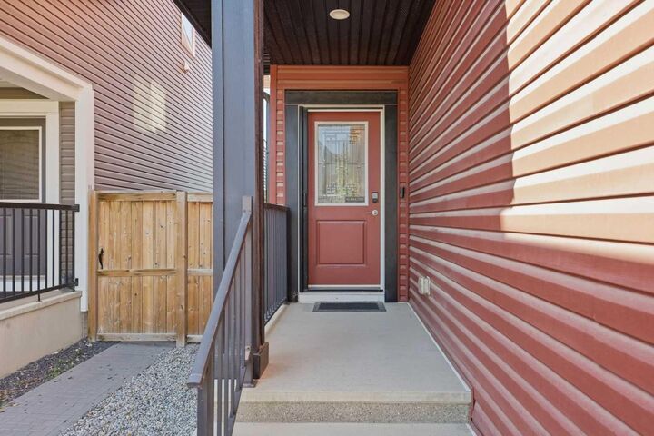 Property Photo:  91 Evansfield Rise NW  AB T3P 0L7 