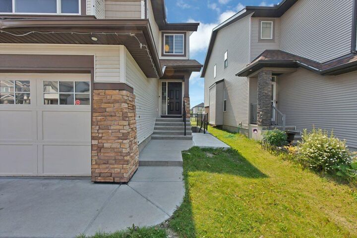 Property Photo:  33 Skyview Springs Road NE  AB T3N 0C3 