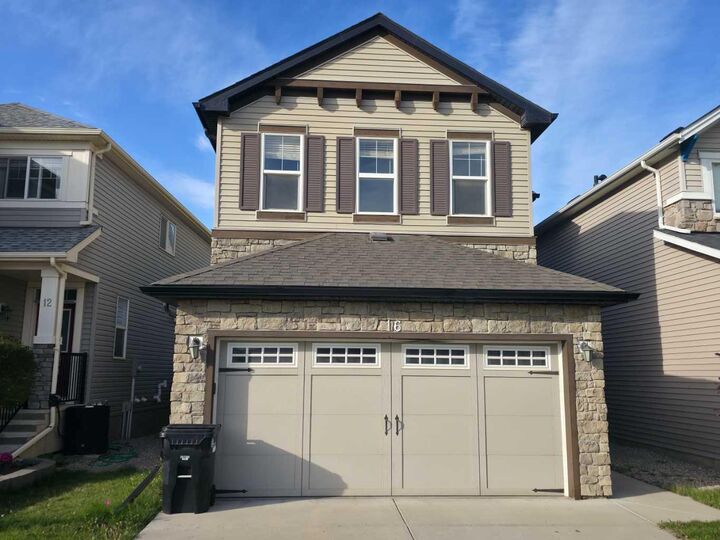 Photo de la propriété:  16 Nolancrest Green NW  AB T3R 0P8 