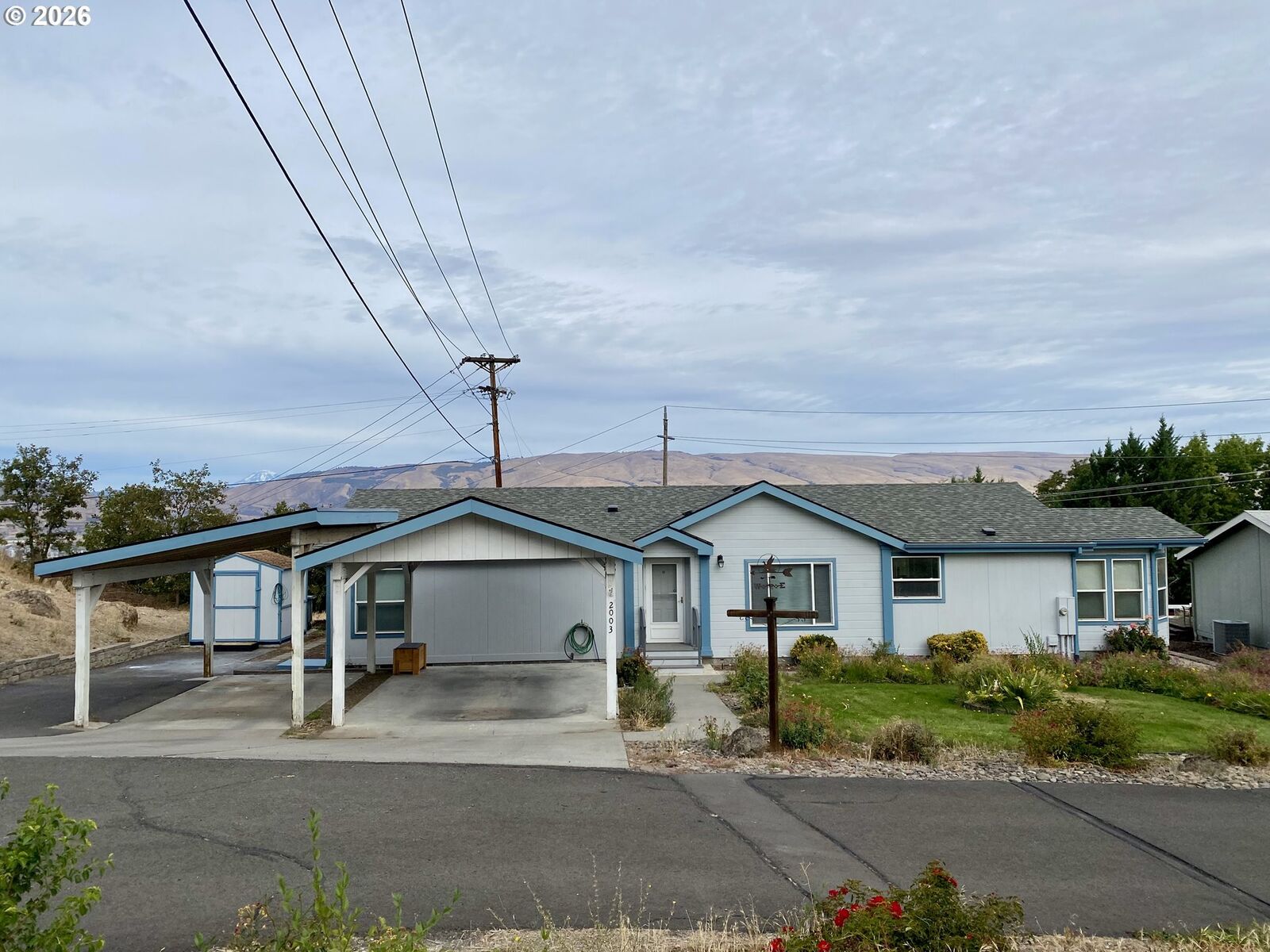 Property Photo: 2003 Dry Hollow Rd OR 97058