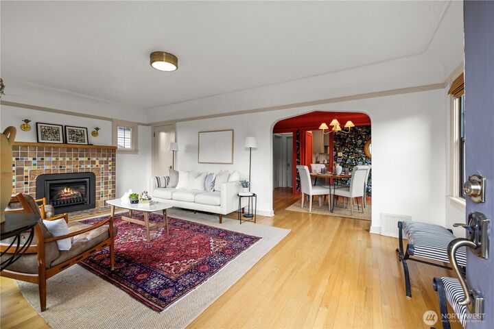 Property Photo: 2355 45th Avenue SW WA 98116