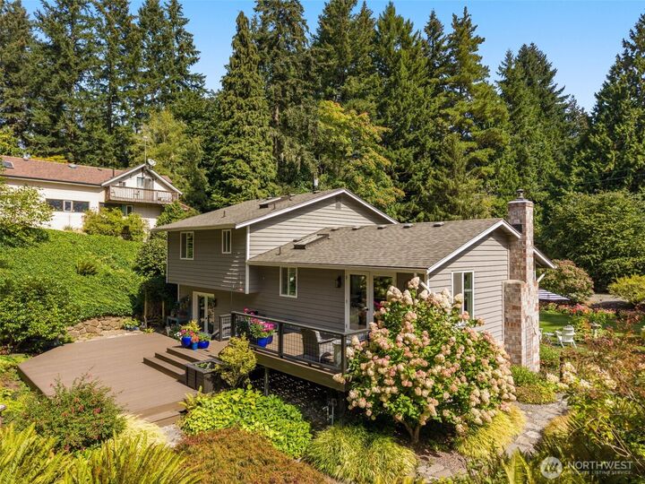 Property Photo: 18621 95th Avenue NE WA 98011