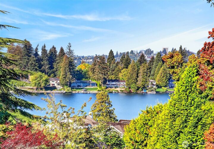 Property Photo: 4428 92nd Avenue NE WA 98004