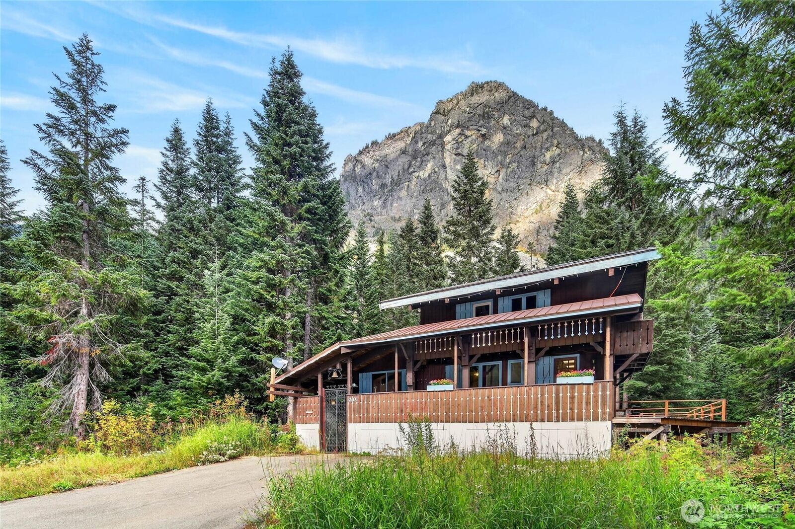 Property Photo:  20  Alpental Strasse  WA 98045 