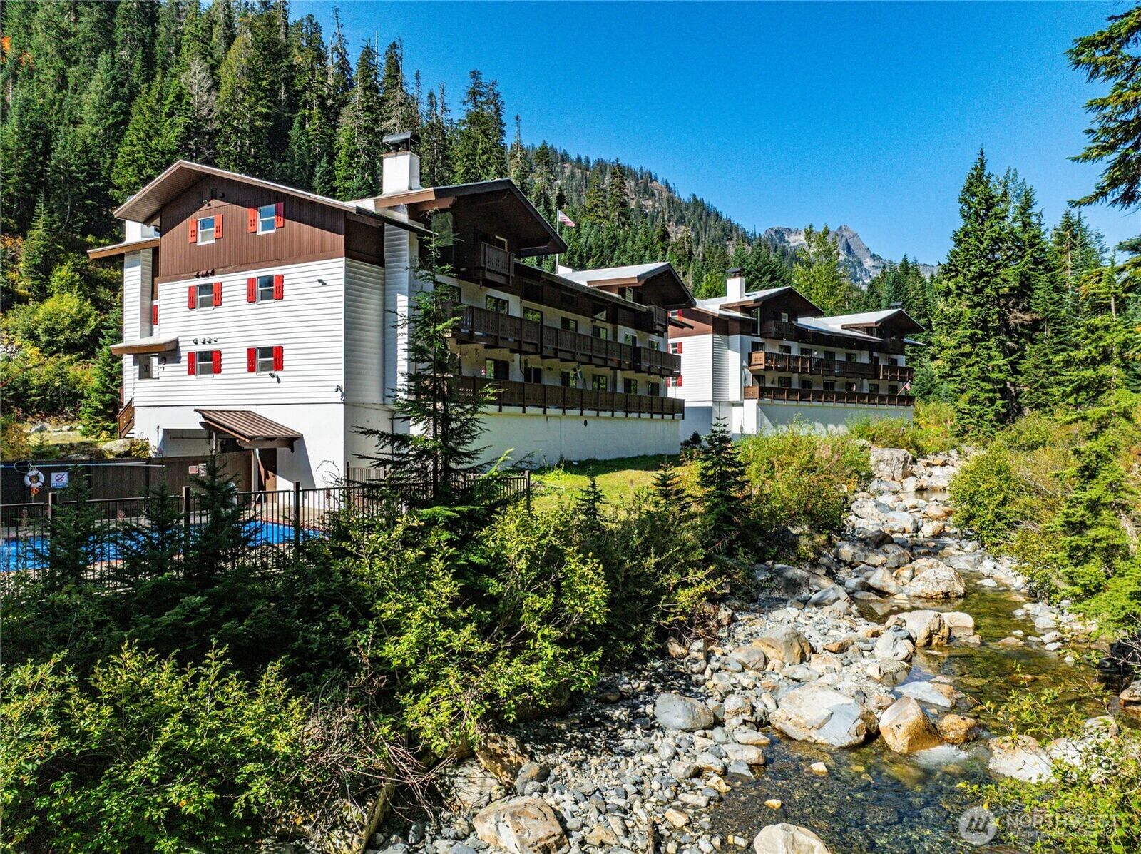 Property Photo:  74  Erste Street 1209  WA 98068 