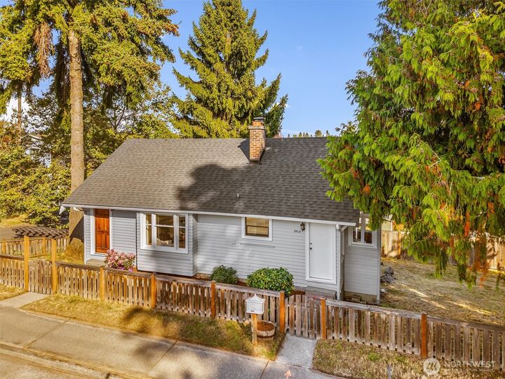 Property Photo:  8818  8th Avenue NW  WA 98117 